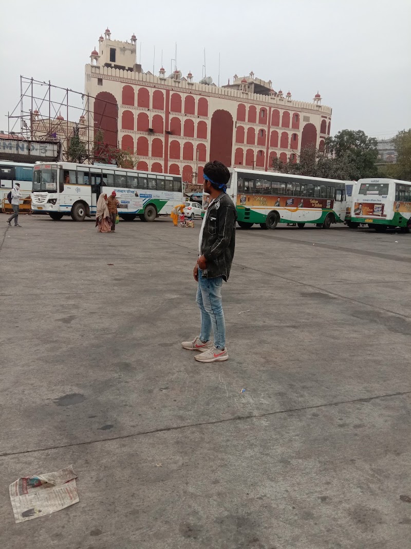 Sindhi Camp Bus Station Jaipur - Sindhi Camp Bus Station Jaipur WRF2+M8F, Kanti Nagar, Sindhi Camp, Jaipur, Rajasthan 302006, India