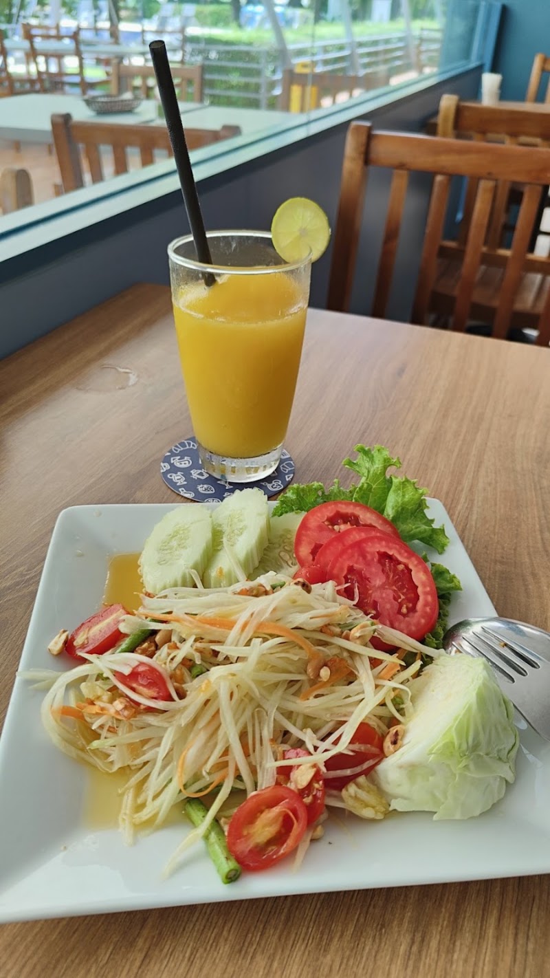 Som’s Kitchen - Som’s Kitchen Sunwing Kamala Beach 99/66 Moo#3, Kammala - Patong Rd, กมลา อำเภอกะทู้ ภูเก็ต 83150, Thailand