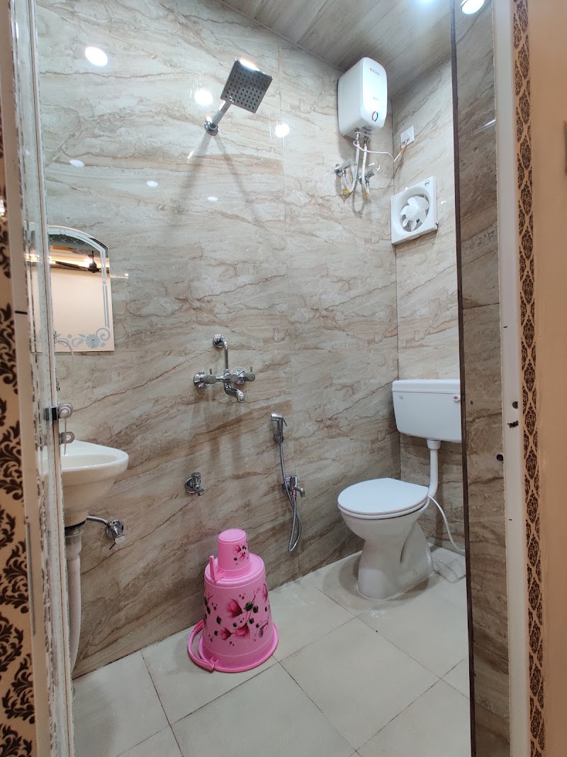 Shivangan Heritage HomeStays near ghat - Shivangan Heritage HomeStays near ghat, B 2/69, in front of adarsh shiksha mandir, bhadaini, Shivala, Varanasi, Uttar Pradesh 221005, India