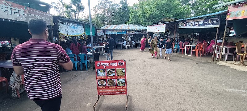Potoba zunka bhakar kendra - Potoba zunka bhakar kendra car parking area, Panhala Fort, Panhala, Maharashtra 416201, India