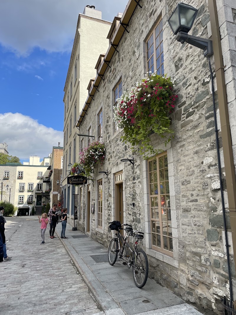 Place Royale - Place Royale, 2-4 Rue des Pains Bénits, Ville de Québec, QC G1K Rue des Pains Bénits, Québec, QC G1K 4E9, Canada