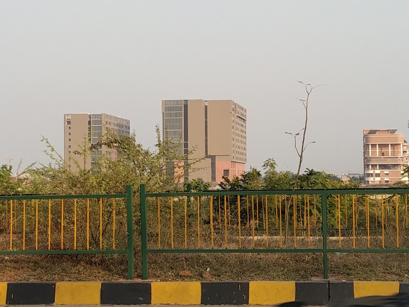APEX BANK - APEX BANK, 5Q79+572, Naya Raipur Marg, Sector 24, Jhanj, Atal Nagar-Nava Raipur, Tuta, Chhattisgarh 492018, India