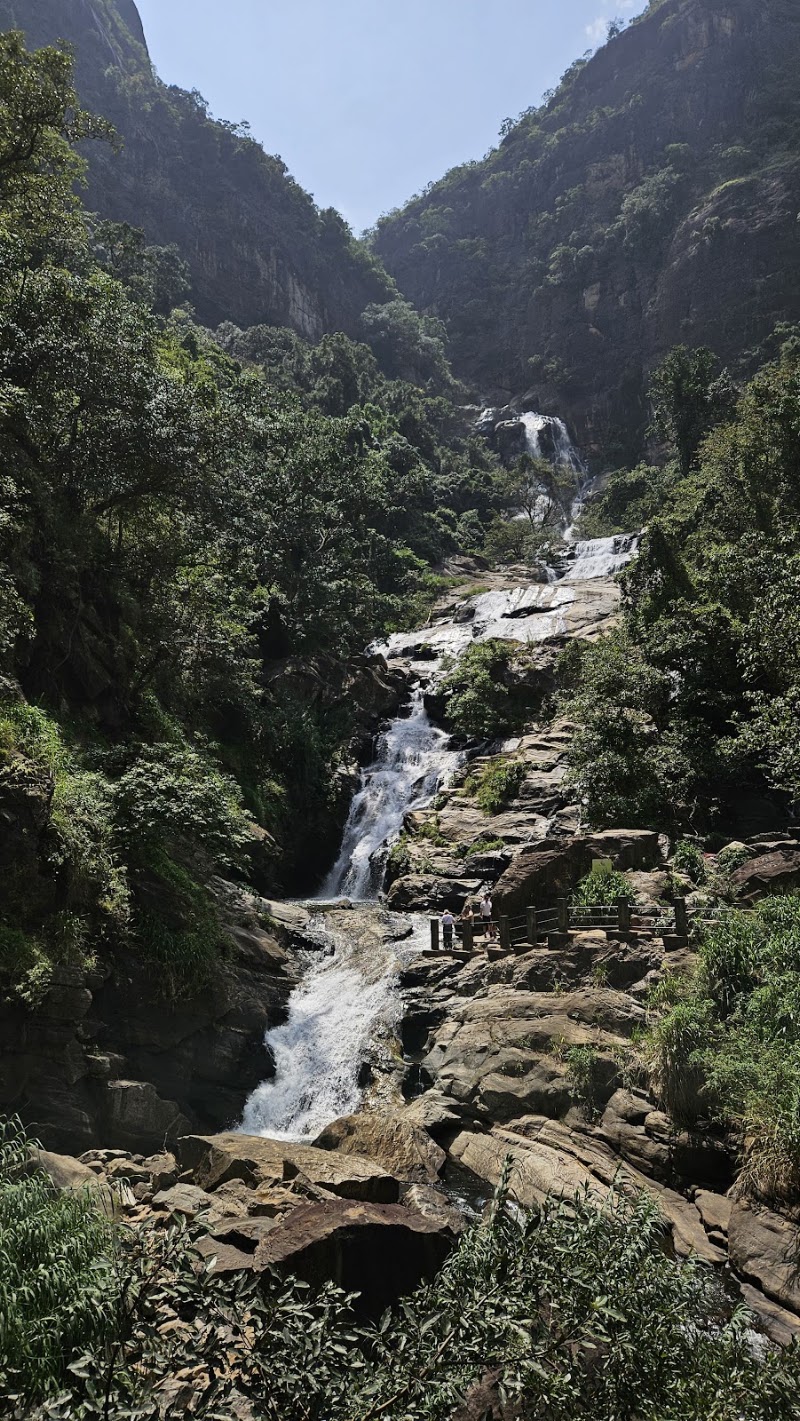 St.Clair Waterfall View point - St.Clair Waterfall View point, WJWW+W7V, Avissawella - Hatton - Nuwara Eliya Hwy, Talawakelle, Sri Lanka