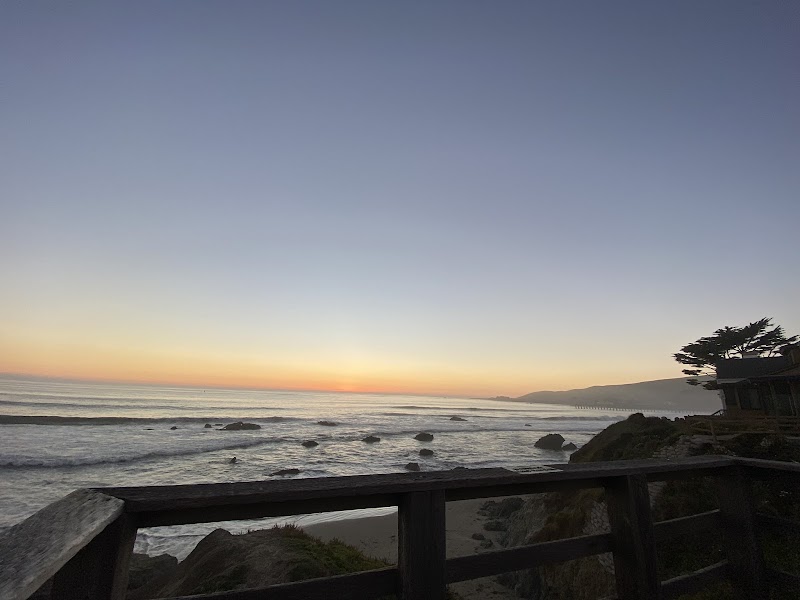 Coastal Escapes - Coastal Escapes, 445 S Ocean Ave, Cayucos, CA 93430, USA
