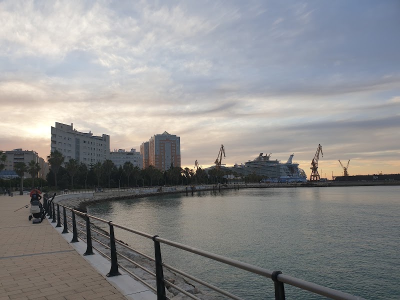 Casco Antiguo Cadiz - Casco Antiguo Cadiz Av. de Huelva, 11007 Cádiz, Spain