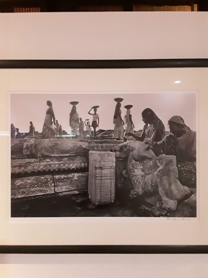 Ritblat Gallery - Ritblat Gallery 96 Euston Rd., London NW1 2DB, UK