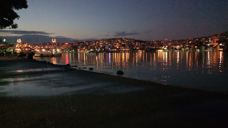 İBB Balat Parkı - İBB Balat Parkı, Ayvansaray, 34087 Fatih/İstanbul, Türkiye