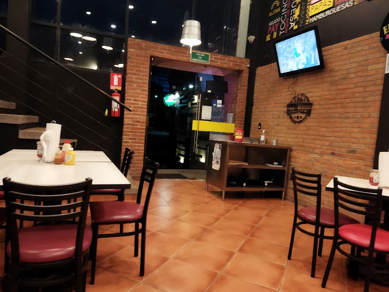 Hambur Muú!! - Hambur Muú!! Blvd. Centro Sur 123, Colinas del Cimatario, 76090 Santiago de Querétaro, Qro., Mexico