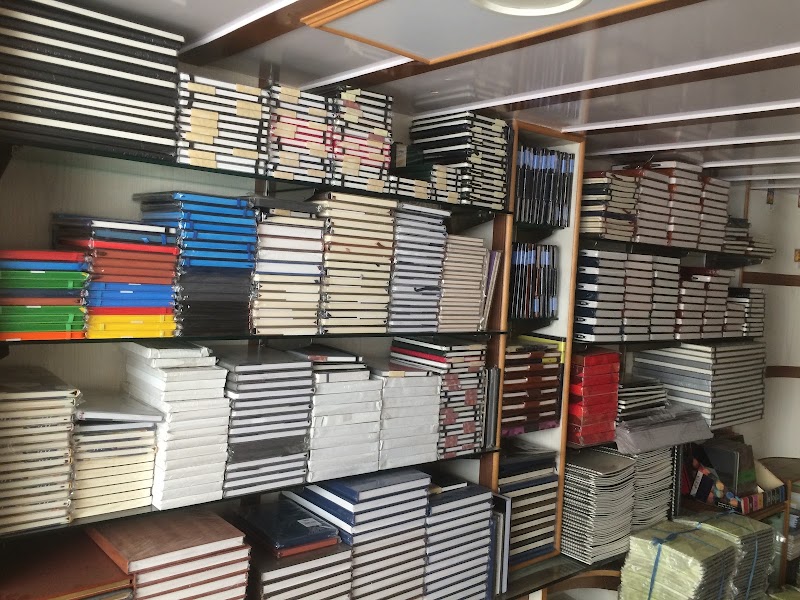 Reliance Stationery World - Reliance Stationery World, Sri Krishna Building, 20, Avenue Rd, opp. SBI Bank, near Mysore Bank Circle, Entrance, Nagarathpete, Bengaluru, Karnataka 560002, India