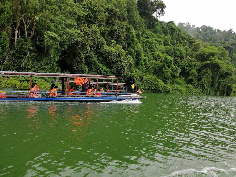 Ba Be Lake - Ba Be Lake Ba Be Lake, Ba Be, Thai Nguyen, Vietnam