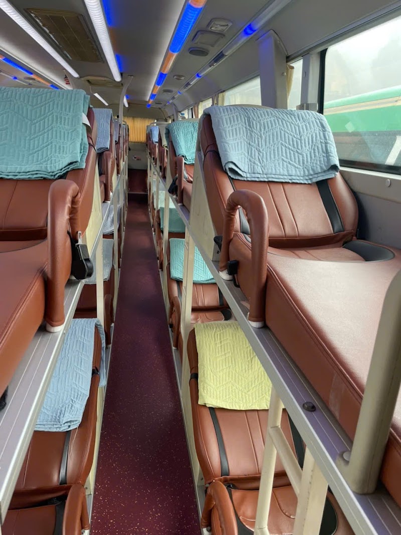 Sapa Explore - Hà Nội - Ninh Bình - Huế - Đà Nẵng Bus Ticket - Sapa Explore - Hà Nội - Ninh Bình - Huế - Đà Nẵng Bus Ticket 458 Đường Điện Biên Phủ, Sa Pa, Lào Cai 31786, Vietnam