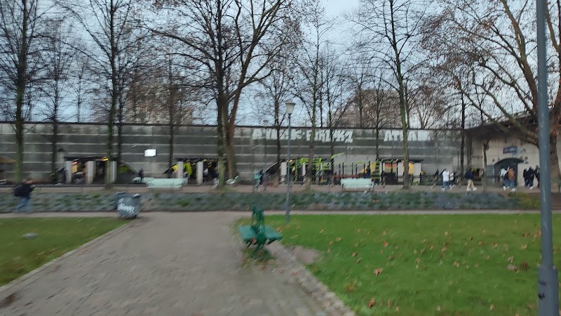 Saemes Parking Bercy Seine - Saemes Parking Bercy Seine 210 Quai de Bercy, 75012 Paris, France