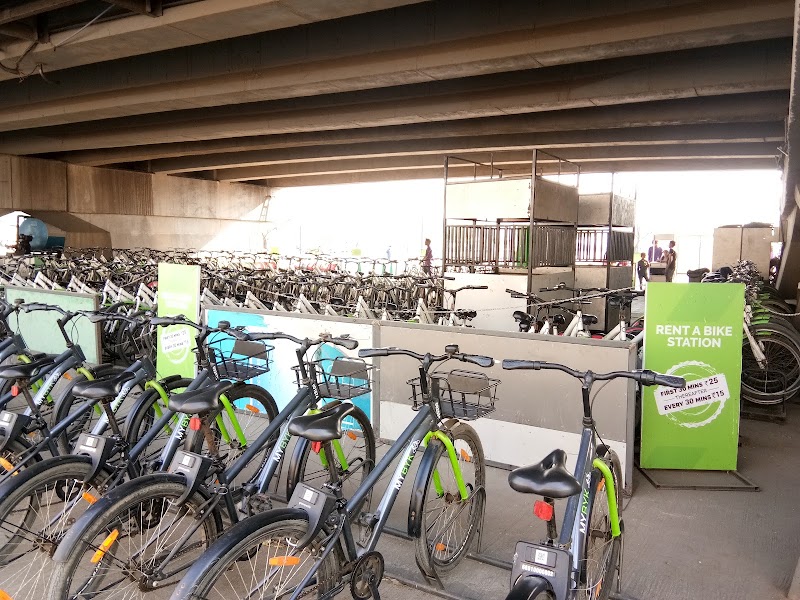 Sabarmati Riverfront Walkway - Sabarmati Riverfront Walkway, 2HQC+GRW, Sabarmati Riverfront Walkway W, Shreyas Colony, Navrangpura, Ahmedabad, Gujarat 380009, India