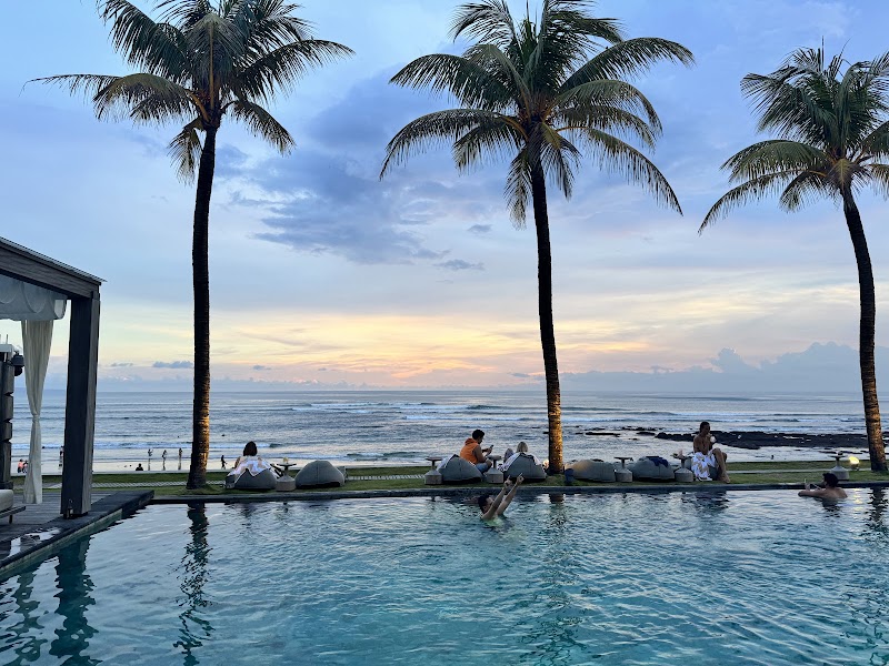 Beach House at Regent Bali Canggu - Beach House at Regent Bali Canggu Located in Regent, Canggu, Kec. Kuta Utara, Kabupaten Badung, Bali, Indonesia