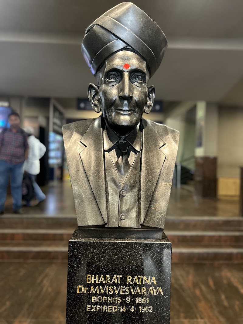 Visvesvaraya Industrial & Technological Museum - Visvesvaraya Industrial & Technological Museum 5216, Kasturba Rd, near Chinna Swamy Stadium, Ambedkar Veedhi, Bengaluru, Karnataka 5, India