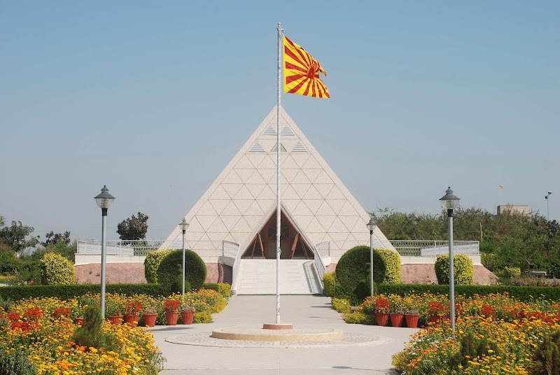 Om Shanti Retreat Centre - Brahma Kumaris - Om Shanti Retreat Centre - Brahma Kumaris, NH-48, Chowk, Pataudi Road, near Bilaspur - Pataudi Road, Patti Kawan, Gurugram, Bhora Kalan, Haryana 122413, India