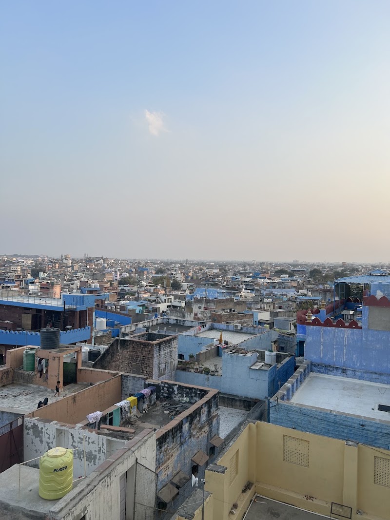 MH Guest House & Restaurant - MH Guest House & Restaurant 72XC+7C5, Killi Khana, Sodagaran Mohalla, Jodhpur, Rajasthan 342001, India
