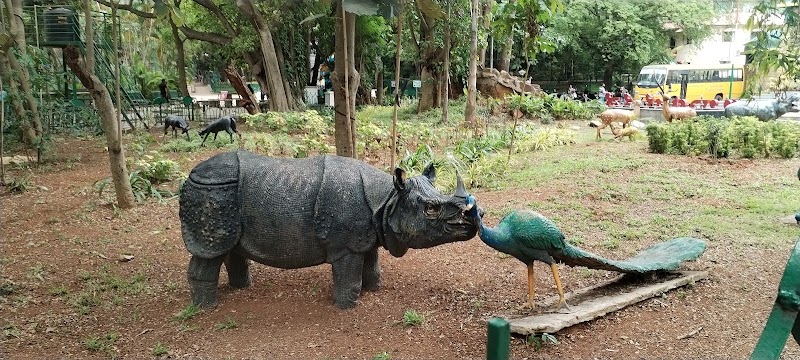 Shri Chamarajendra park playground - Shri Chamarajendra park playground 14th Ma Block 1, Model LIC Colony, Ambedkar Veedhi, Basaveshwar Nagar, Bengaluru, Karnataka 560001, India