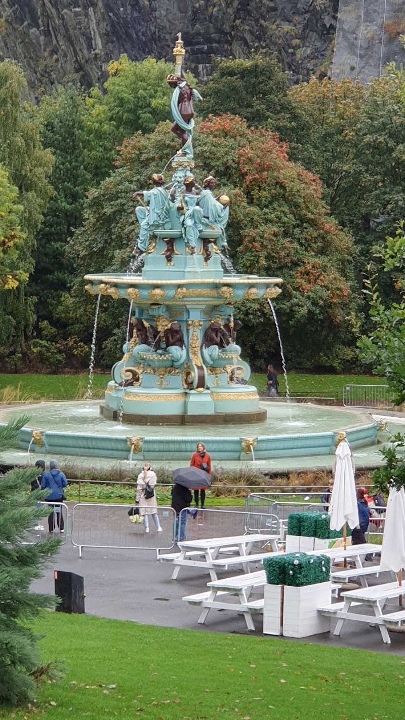 Ross Fountain - Ross Fountain, Princes St., Edinburgh EH1 2EU, UK