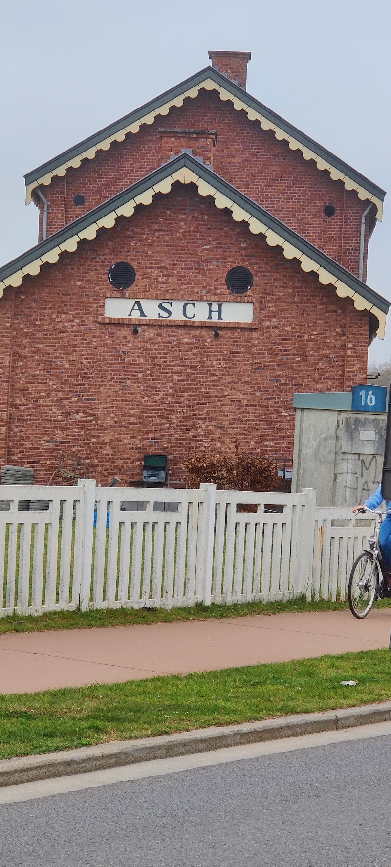 As - As, Belgium