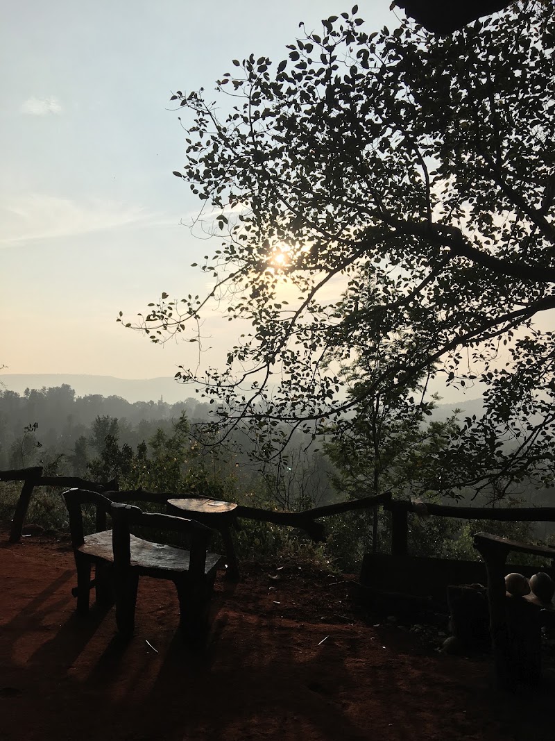 Den Dine Cafe - Den Dine Cafe WRG4+Q79, Godavali, Panchgani, Maharashtra 412805, India
