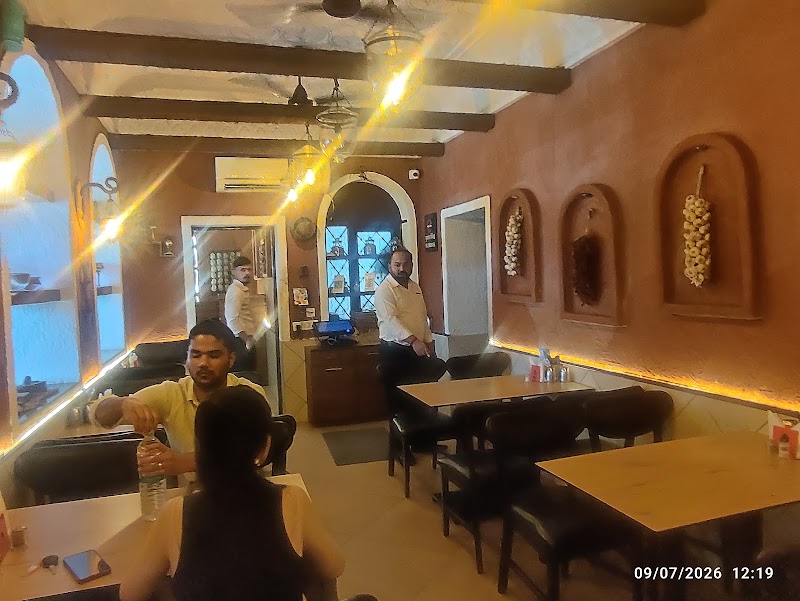 Kokni Kanteen - Kokni Kanteen Dr Dada Vaidya Rd, Near Mahalaxmi Temple, Altinho, Panaji, Goa 403001, India