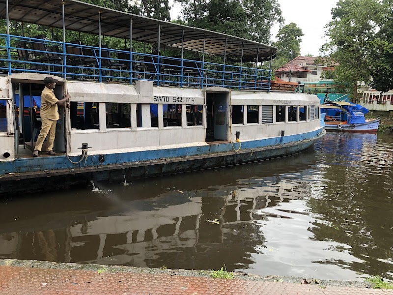 Bus Stand Jetty - Bus Stand Jetty, F8XX+X9J, Boat Jetty Rd, Mullakkal, Alappuzha, Kerala 688011, India