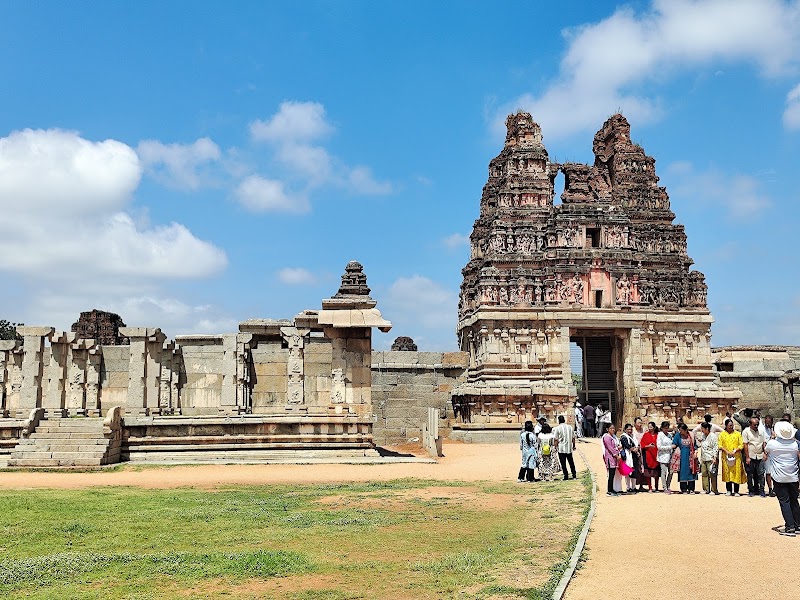 Hampi Karnataka - Hampi Karnataka 8FP6+222, Hampi, Karnataka 583239, India