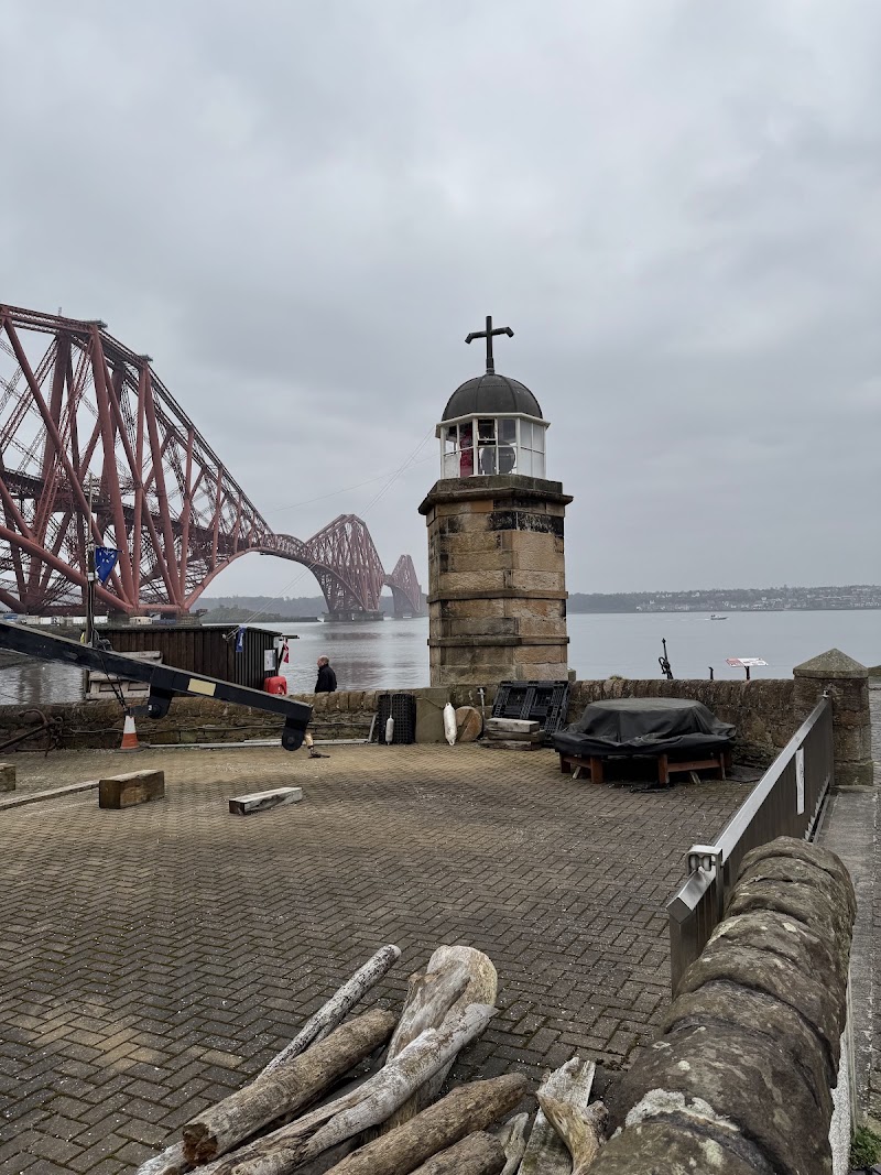 Forth Bridge North Viewpoint - Forth Bridge North Viewpoint, 3 Battery Rd, North Queensferry, Inverkeithing KY11 1JZ, UK