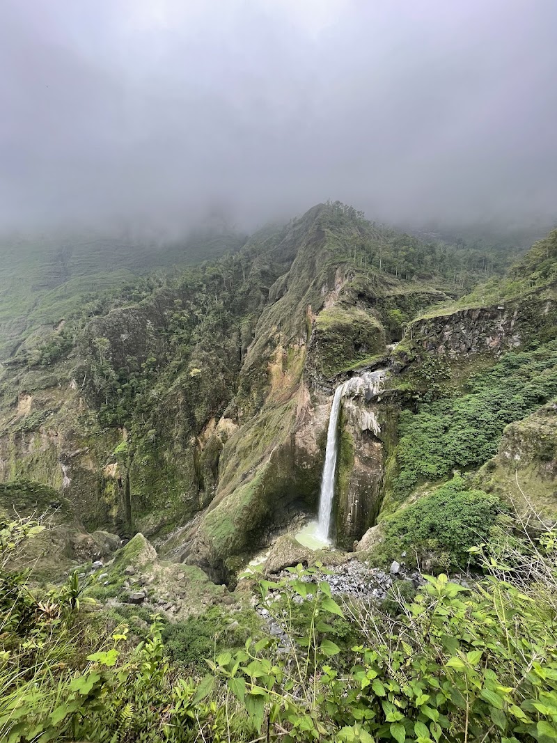 Taman Nasional Gunung Rinjani - Taman Nasional Gunung Rinjani, Jl. Raya Sembalun Lawang, Sembalun Lawang, Kec. Sembalun, Kabupaten Lombok Timur, Nusa Tenggara Bar. 83656, Indonesia