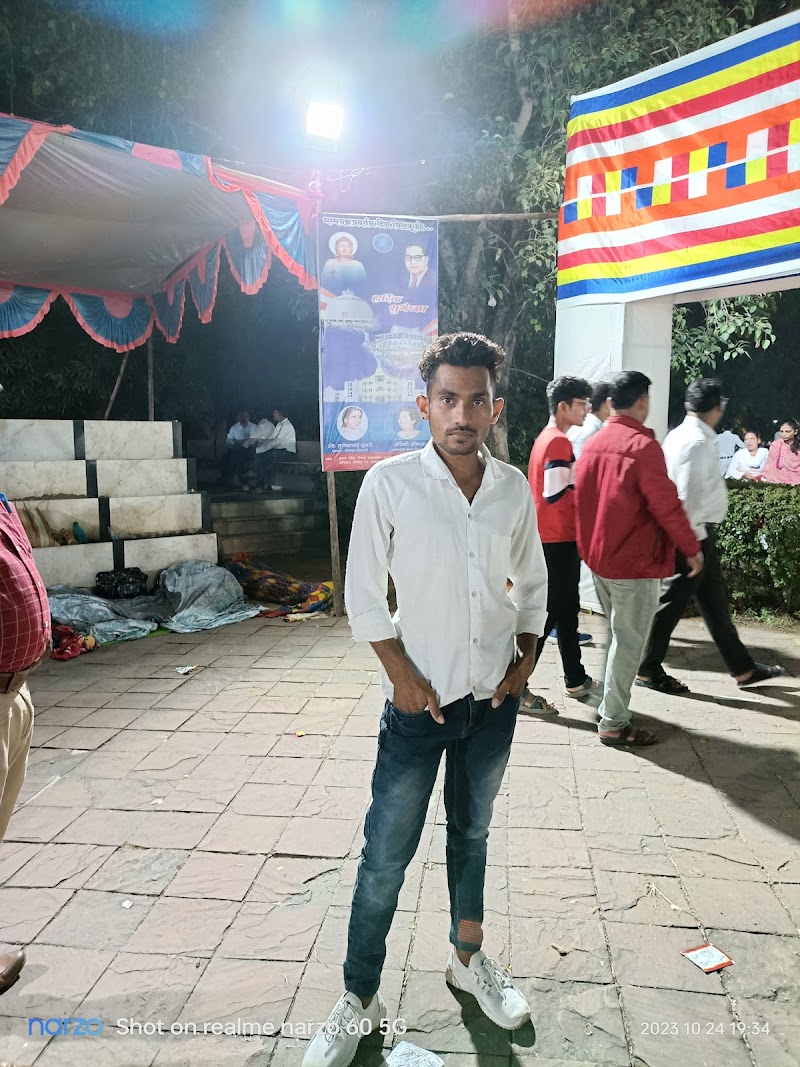 Buddha vihar - Buddha vihar, H2X4+H3Q, Wagheda, Maharashtra 442305, India