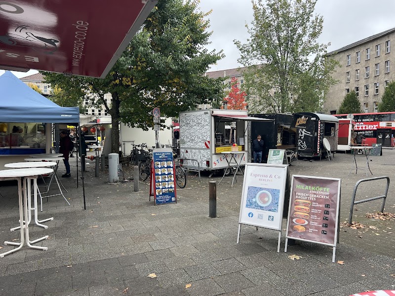Weekly market Fehrbellinerplatz - Weekly market Fehrbellinerplatz Fehrbelliner Platz 4, 10707 Berlin, Germany