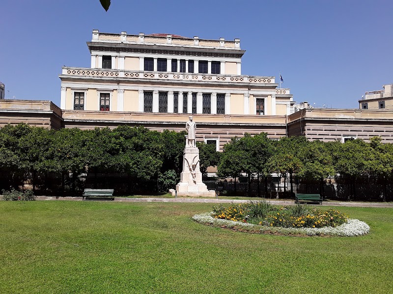 National Historical Museum - Old Parliament House - National Historical Museum - Old Parliament House, ΜΕΓΑΡΟ ΠΑΛΑΙΑΣ ΒΟΥΛΗΣ ΠΛΑΤΕΙΑ ΚΟΛΟΚΟΤΡΩΝΗ, Stadiou 13, Athina 105 61, Greece