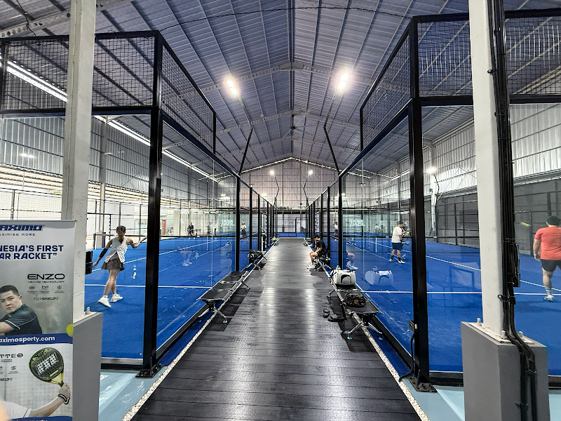 HobiPadel Meruya - HobiPadel Meruya Jl. Meruya Ilir Raya No.49, RT.3/RW.8, Srengseng, Kec. Kembangan, Kota Jakarta Barat, Daerah Khusus Ibukota Jakarta 11620, Indonesia