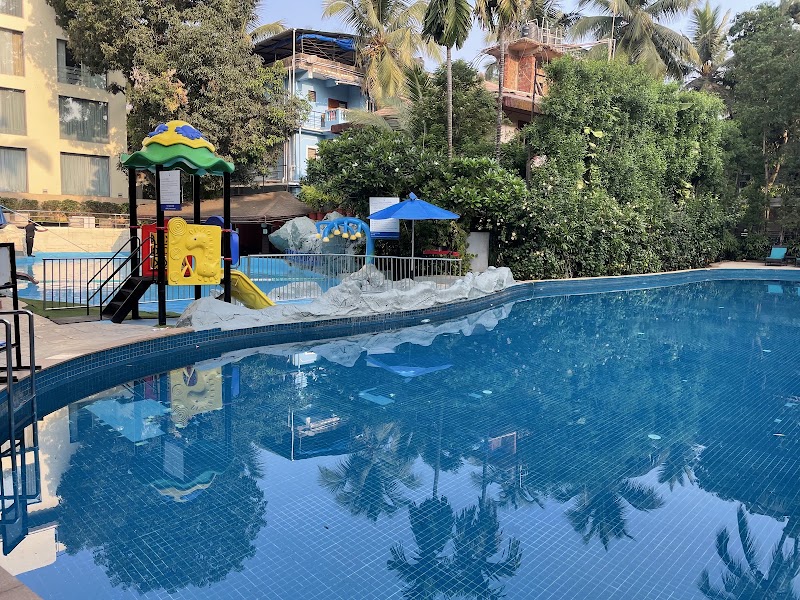 The Old Mango Tree Bar - The Old Mango Tree Bar Anna Vaddo Rd, Candolim, Goa 403515, India