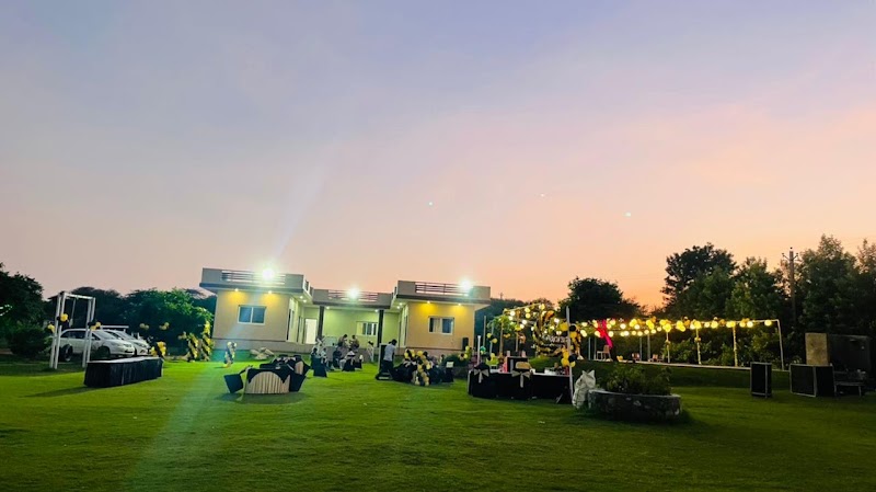 Elegance luxury Farmstay Farmhouse in Gurugram Aravali