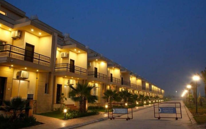 hotel Royal Serenity - hotel Royal Serenity, Anandam, Block Omaxe Eternity, Clarks Building ONYX, Road, Chhatikara, Vrindavan, Uttar Pradesh 281121, India
