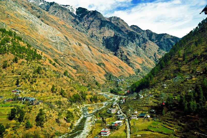 Himachali Essentials- Tirthan Valley - Himachali Essentials- Tirthan Valley Himachali Essentials, Near Fish Farm hamini, Sunshine Camp, Gushaini, Pekhri, Himachal Pradesh 175123, India