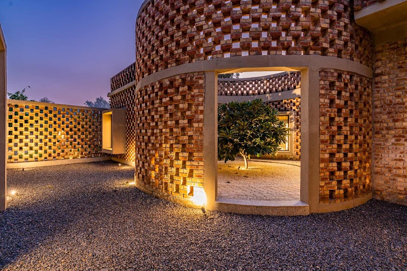 StayVista at The Brick house | Villa with Private Pool in New Delhi - StayVista at The Brick house | Villa with Private Pool in New Delhi, Nh-8, Dwarka Link Rd, D Block, Samalkha, Samalka, New Delhi, Delhi 110097, India