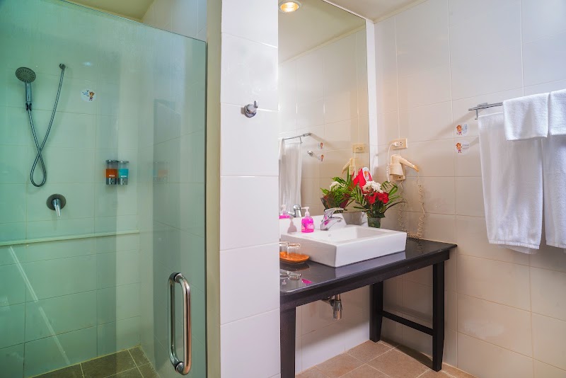 The Hive Hotel - The Hive Hotel 124/264, Moo 3, Maret, Lamai Beach, ตำบล มะเร็ต อำเภอเกาะสมุย สุราษฎร์ธานี 84310, Thailand