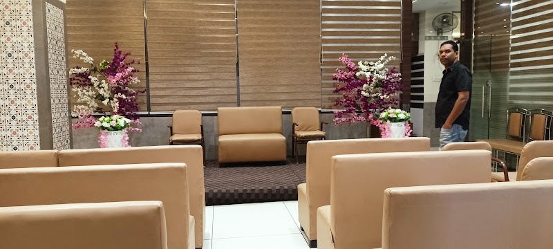 Grand Paradise - Grand Paradise, C-7-63/64, N.H. No. 8, opposite Advance Complex, Phase 2, GIDC, Vapi, Gujarat 396195, India