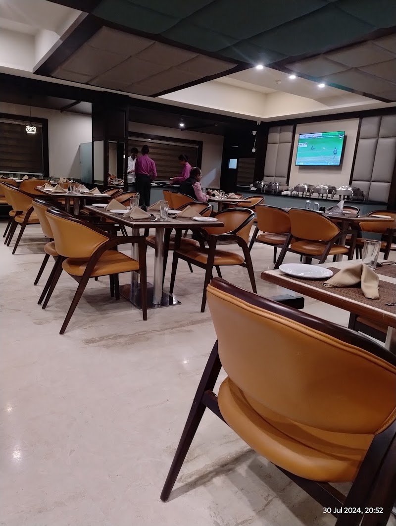 Flavours The Restaurant - Flavours The Restaurant Pandri Road, &, Vidhan Sabha Rd, Pandri, Raipur, Chhattisgarh 492004, India