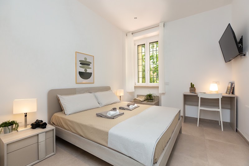 Colosseum Holidays - Marco Aurelio - Colosseum Holidays - Marco Aurelio, Via Marco Aurelio, 43, 00184 Roma RM, Italy