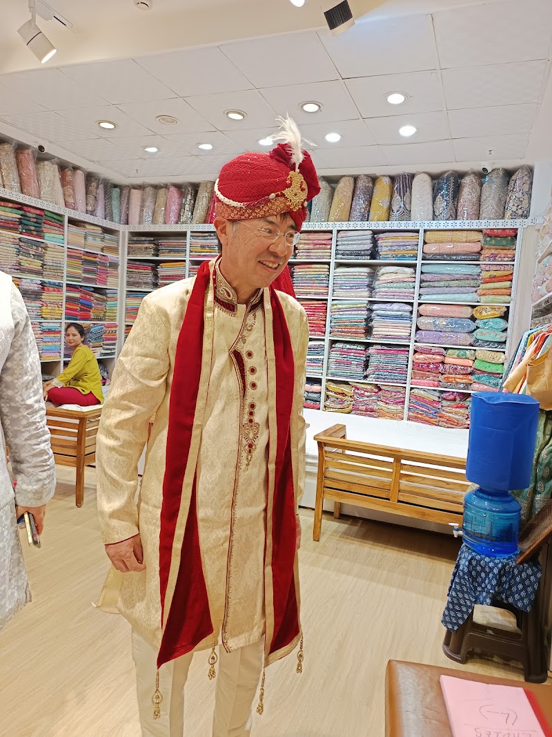 Surya Ethnic - Designer Wedding Studio - Surya Ethnic - Designer Wedding Studio Shop No. 32 & 33, First Floor, MGF Metropolis Mall, Mehrauli-Gurgaon Rd, Sector 28, Maruti Housing Colony, Gurugram, Haryana 122009, India