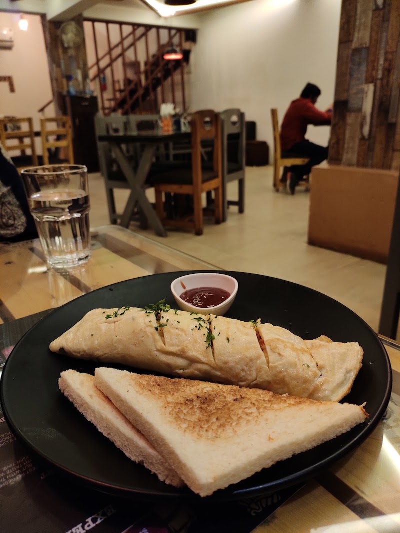 Yello - Cafe. Best Cafe for Couple, Coffee, Breakfast, Sandwiches, Special Occasion, Kitty Party, Birthday Celebration. - Yello - Cafe. Best Cafe for Couple, Coffee, Breakfast, Sandwiches, Special Occasion, Kitty Party, Birthday Celebration. Axis Bank, Sunraj Vishwajit Complex, Plot No. 6, Besides, Padole Layout, Gayatri Nagar, Pratap Nagar, Nagpur, Maharashtra 440022, India