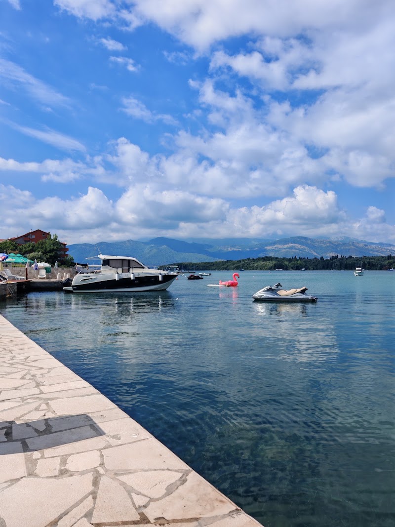 Tamaris Apartments - Tamaris Apartments, 46, Đuraševići, Montenegro