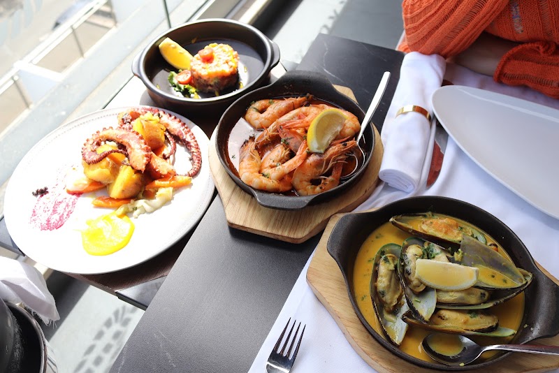 Luca’s Rooftop Restaurant - Luca’s Rooftop Restaurant PRAIA DONA ANA ALGARVE, Alameda Dr. Armando Soares Ribeiro, 8600-500 Lagos, Portugal