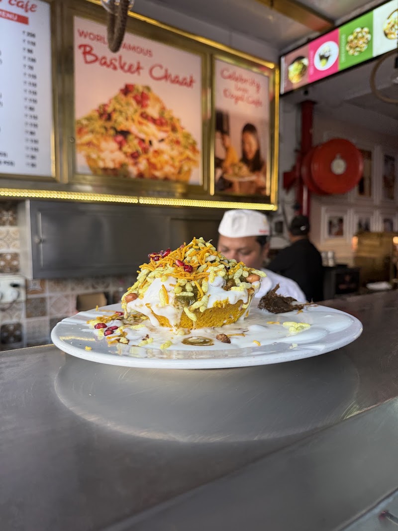 Royal Cafe(Hazratganj) - Royal Cafe(Hazratganj) 51, Mahatma Gandhi Marg, Sushanpura, Hazratganj, Lucknow, Uttar Pradesh 226001, India