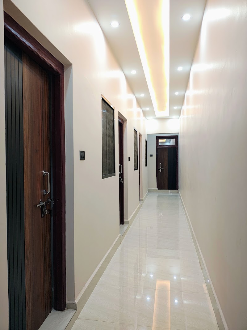 DK HOMESTAY - DK HOMESTAY 10/5/227 Hanumant Nagar Colony Railway Station Road, Ayodhya Dham Rd, Professor's Colony, Faizabad, Ayodhya, Uttar Pradesh 224123, India