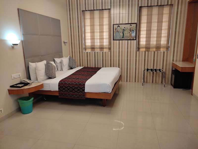 Capital Hotel - Capital Hotel 9, WRQM+JHQ, 128, Hazarimal Somani Rd, Azad Maidan, Fort, Mumbai, Maharashtra 400001, India